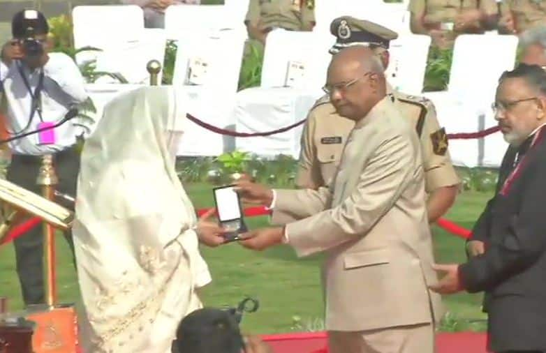 President Kovind launches &#039;CRPF veer pariwar mobile&#039; app to help families of martyrs