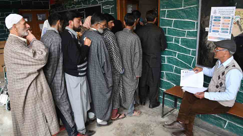 J&amp;K: Kashmiri Pandits vote for returning to their ancestral land