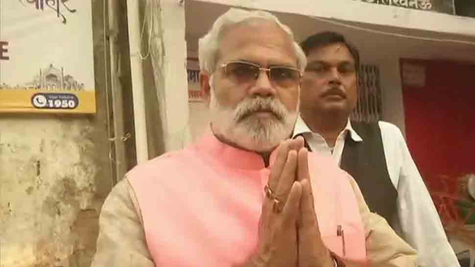 PM Narendra Modi&#039;s doppelganger files nomination as Independent from Lucknow