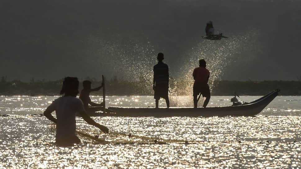 Pakistan releases another 100 Indian fishermen as goodwill gesture