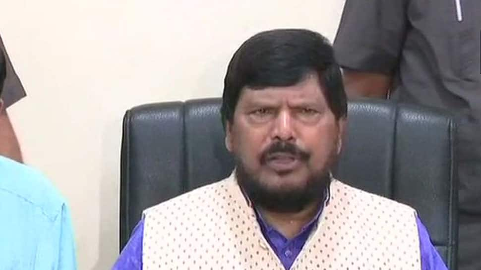 Union minister Ramdas Athawale invites Karnataka CM Kumaraswamy to join hands with BJP