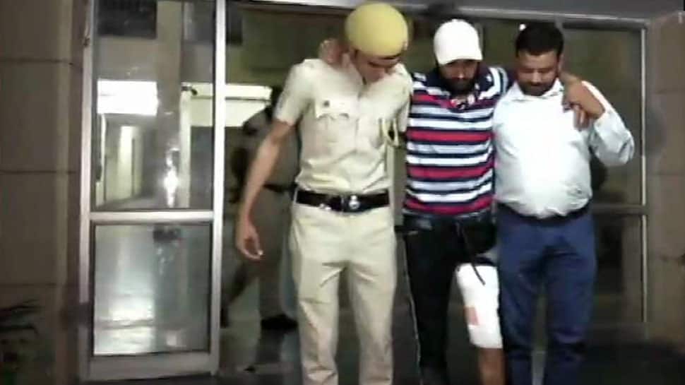 Delhi Police officer injured in encounter with wanted criminal in Shahdara