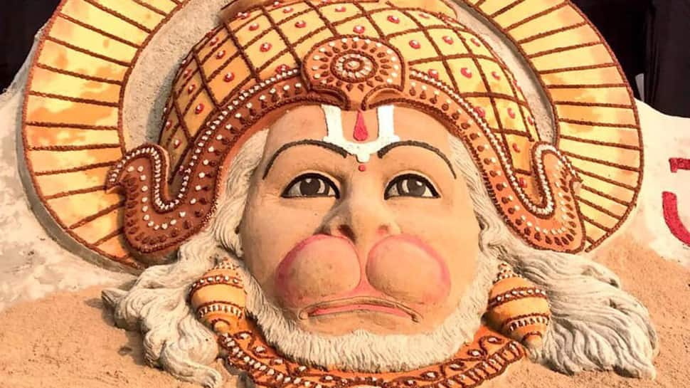 Hanuman Jayanti 2019: Sudarshan Pattnaik extends wishes with captivating sand art