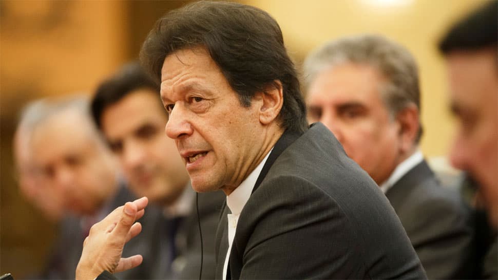 Pakistan&#039;s Prime Minister Khan in Iran to talk security, ties