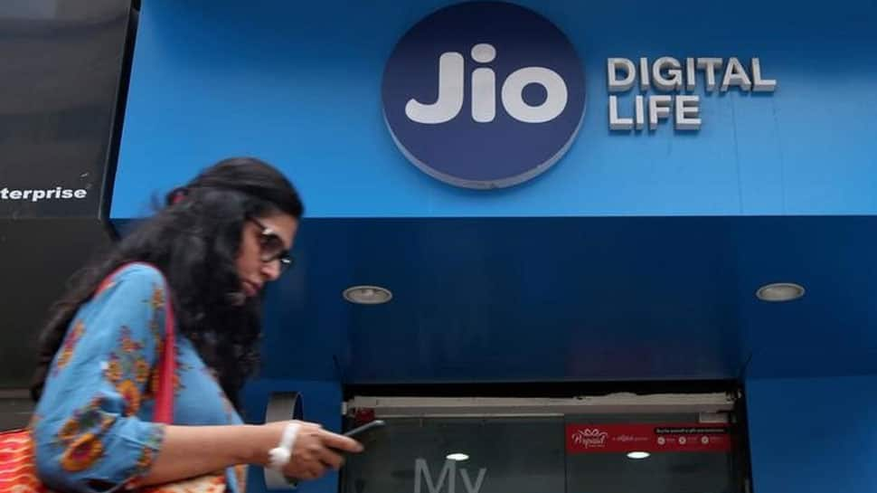 Reliance Jio Wins IMC Digital Technology Award 2018 for Pan-India IP based 4G Network