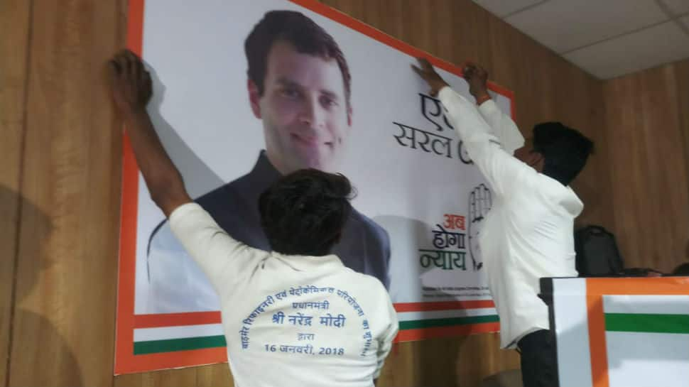 Congress removes labourer from Jaipur party office for wearing &#039;Narendra Modi&#039; T-shirt