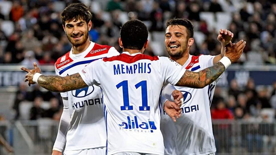 Moussa Dembele strikes late to give Lyon 3-2 win at Bordeaux