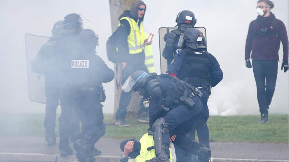 French police, yellow vests protesters clash in Strasbourg