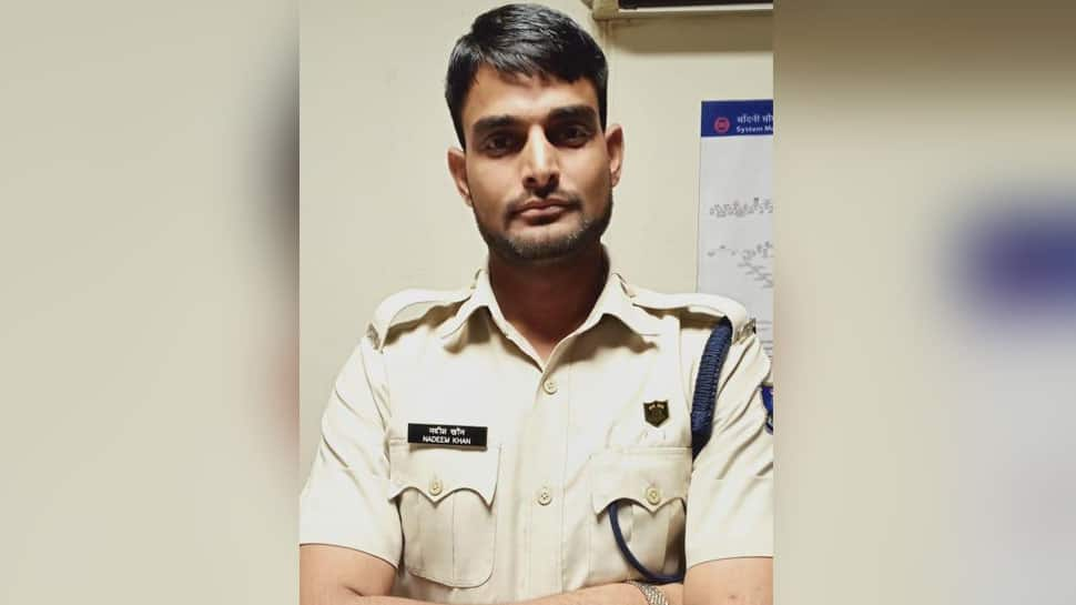 Man posing as CRPF constable nabbed in Delhi metro station, two Aadhar cards, phone recovered