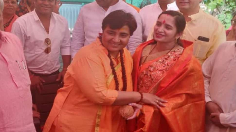 A tale of two names: Pragya Thakur pulls out of election race after meeting Pragya Thakur