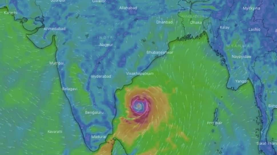 Odisha on high alert as Cyclone Fani progresses, CM Naveen Patnaik reviews situation 