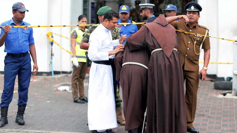 Sri Lanka lifts ban on social media, security remains tight Sri Lanka lifts ban on social media, security remains tight