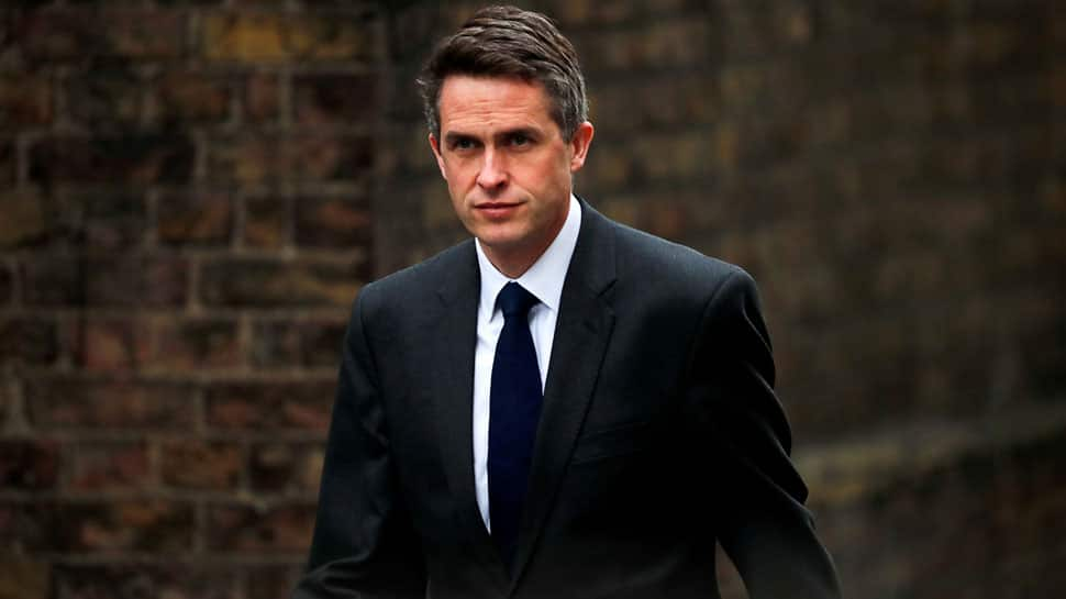 UK&#039;s Theresa May fires defence secretary over Huawei leak