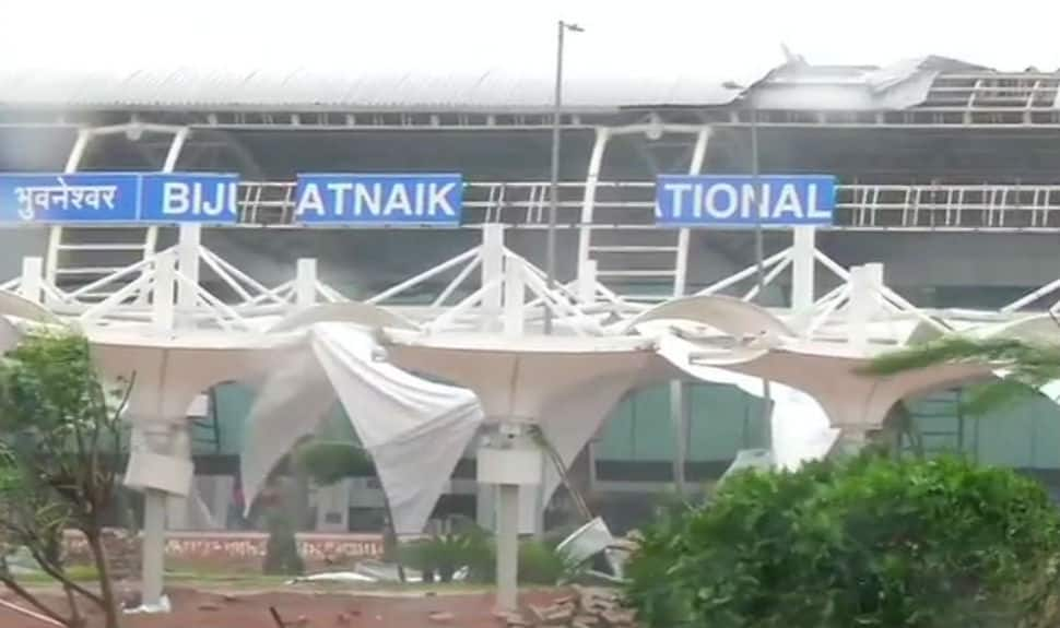 Cyclone Fani wreaks havoc in Bhubaneswar; major damage at airport, college bus overturns