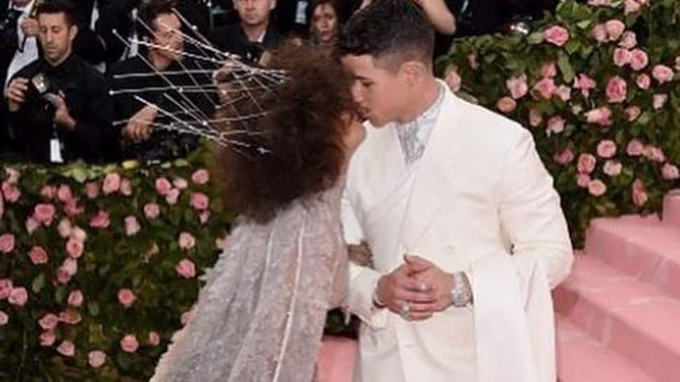 Priyanka, Nick Jonas go mushy at MET Gala 