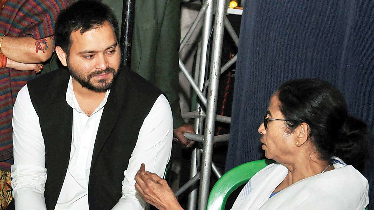 Tejashwi defends Mamata Banerjee, says Sushma Swaraj must tweet about PM Modi&#039;s remarks too