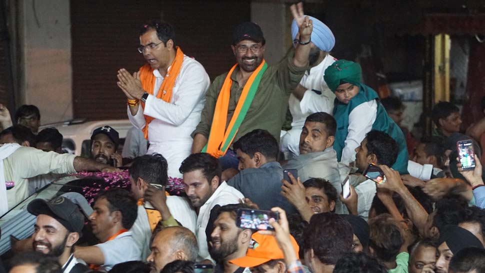 Sunny Deol&#039;s roadshow in West Delhi evokes massive response