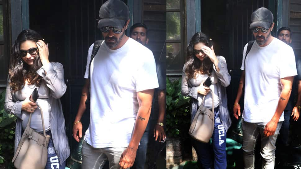 Arjun Rampal and preggers girlfriend Gabriella Demetriades enjoy their lunch date—See pics