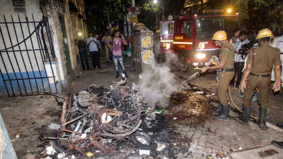 Kolkata singes during Amit Shah&#039;s roadshow as TMC vs BJP tussle turns violent