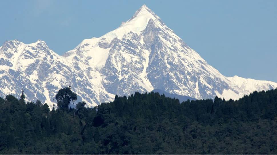 Two Indian climbers die on Mt. Kanchenjunga