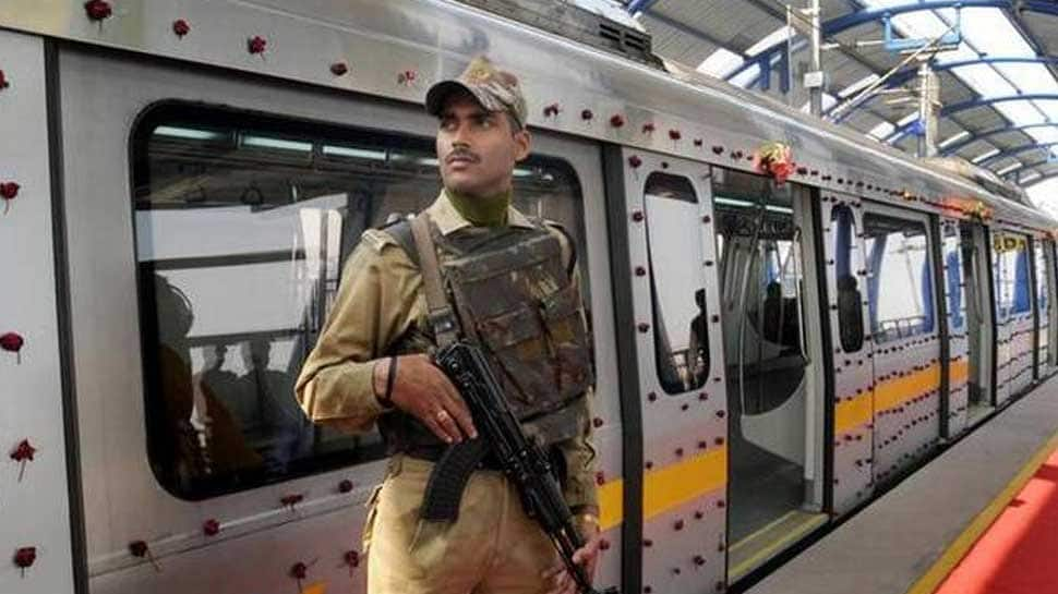 Teenager arrested for carrying 5 live bullets at Delhi Metro station 