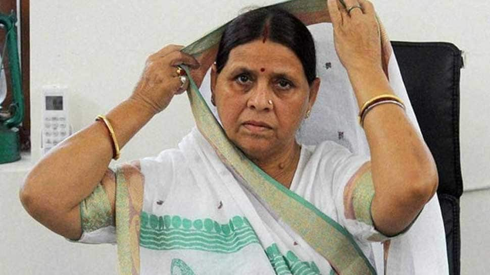 CRPF jawan deployed on security duty commits suicide at Rabri Devi&#039;s residence