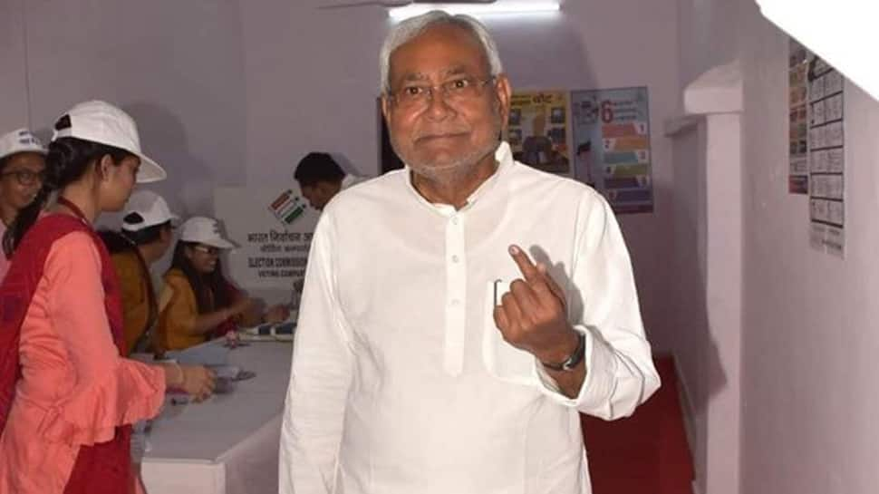 Nitish Kumar&#039;s son votes for the first time, hopes people vote for his father and Narendra Modi &#039;uncle&#039;