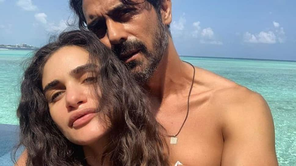 Arjun Rampal and preggers girlfriend Gabriella Demetriades&#039;s babymoon in Maldives is all things love—See pics