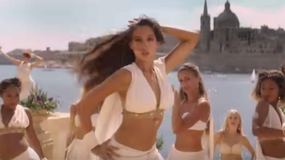 Nora Fatehi&#039;s belly dance in Salman Khan&#039;s &#039;Turpeya&#039; song from &#039;Bharat&#039; steals the show—Watch