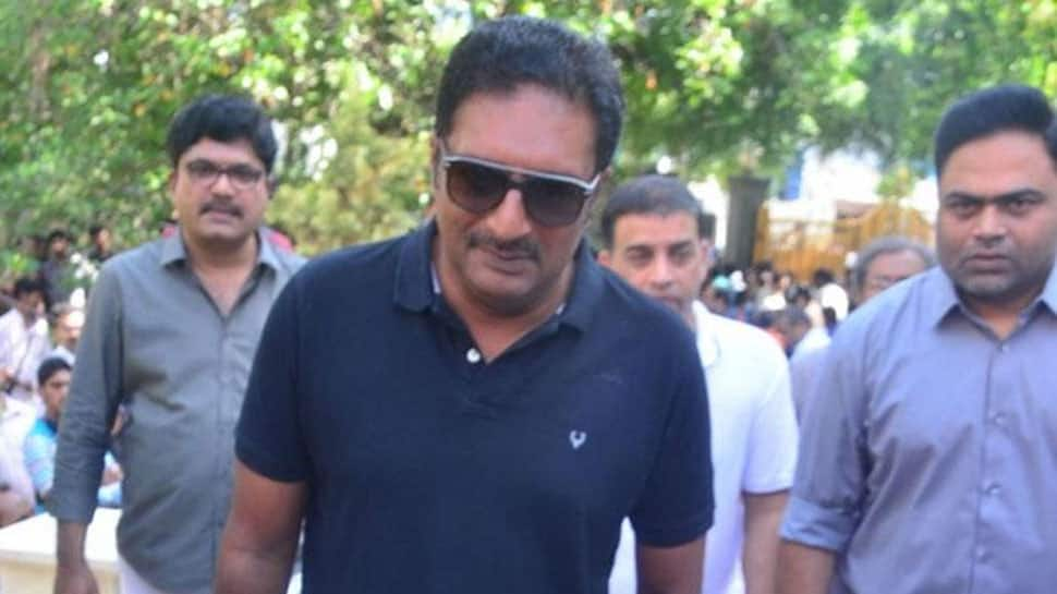 Prakash Raj leaves counting centre after realising he&#039;s losing from Bengaluru Central