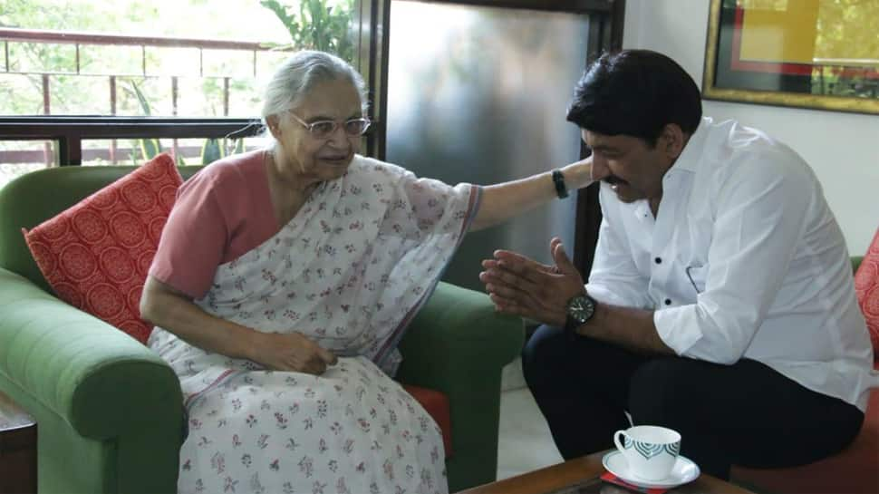 Manoj Tiwari meets Sheila Dikshit after winning by over 3.66 lakh votes in Lok Sabha election