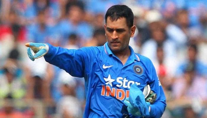 Tweeple laugh as Dhoni stops bowler, sets field for Bangladesh - Watch video