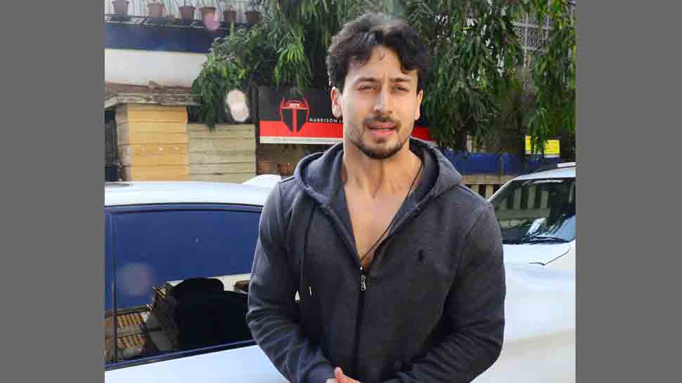 Tiger Shroff is all smile as he gets snapped outside his gym — Check photos