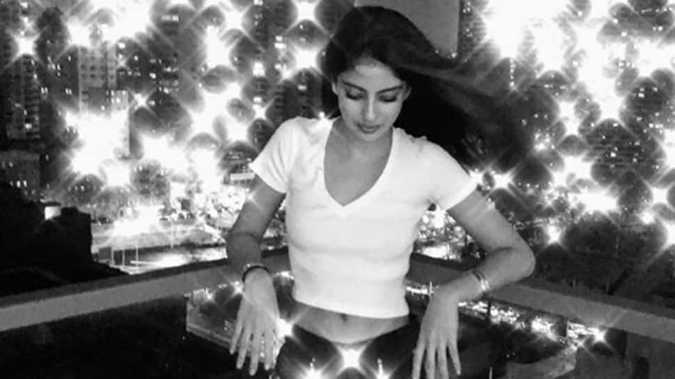 This pic of Navya Naveli Nanda is &#039;brighter than thousand suns&#039;