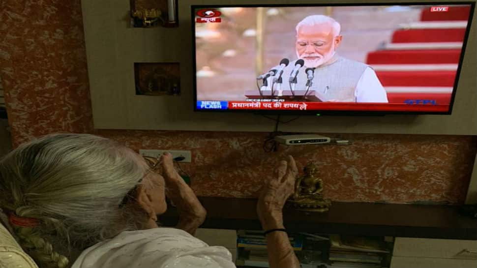 Heeraben Modi watches son Narendra take oath as PM of India on TV