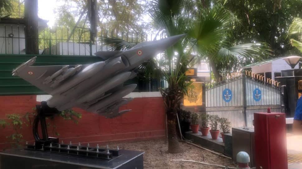 Rafale jet&#039;s replica erected outside IAF chief BS Dhanoa&#039;s residence