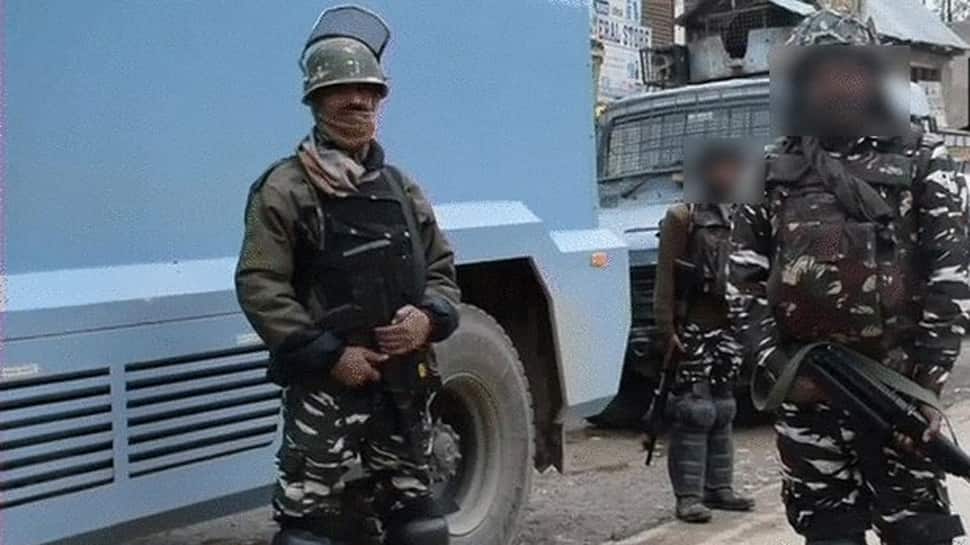 One terrorist killed in encounter in Jammu and Kashmir&#039;s Shopian, exchange of fire on