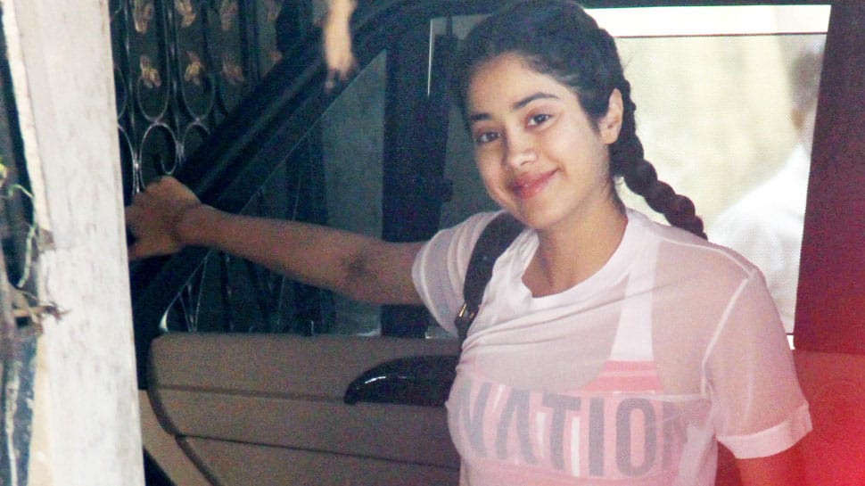 Janhvi Kapoor&#039;s latest gym outing is giving us major summer vibes—See pics
