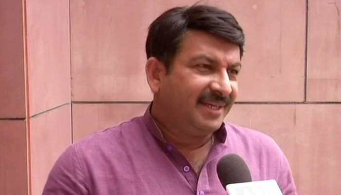 Kejriwal&#039;s free ride promise: People wouldn&#039;t fall for &#039;gimmick&#039;, says BJP&#039;s Manoj Tiwari