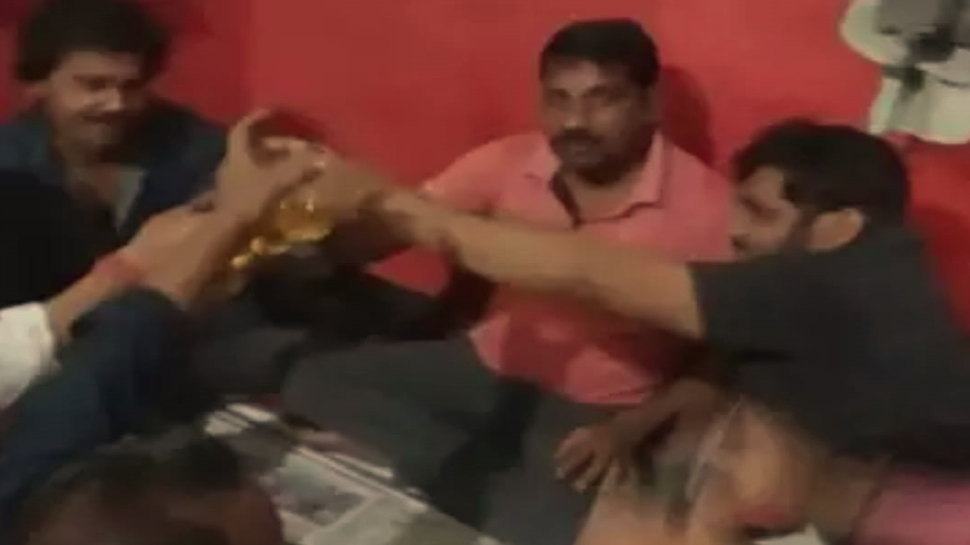 Criminals have booze party behind bars in Prayagraj&#039;s Naini Central Jail