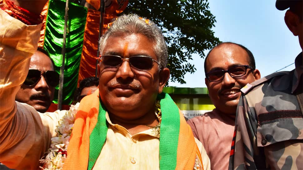 Chaos at Dilip Ghosh&#039;s victory rally in South Dinajpur, policemen and BJP workers injured