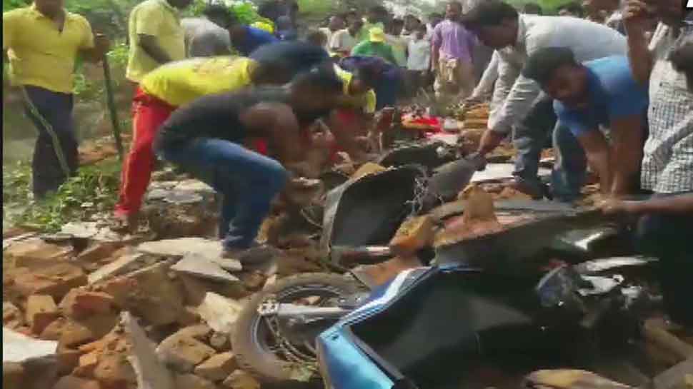 4 killed, 10 injured as wall collapses in Odisha