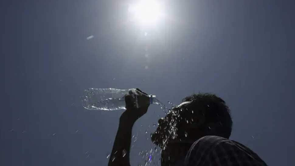 North, central India reel under heatwave, monsoon advances in Kerala