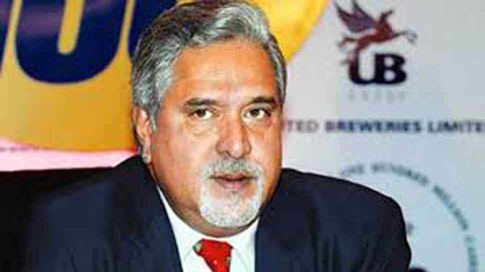 With family at The Oval, Vijay Mallya booed by fellow Indian spectators |  India News | Zee News