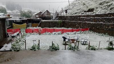 J&K covered under white snowfall blanket!