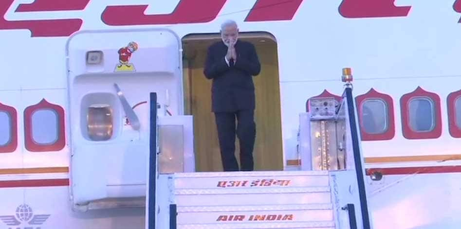 PM Narendra Modi holds &#039;no formal talks&#039; with Imran Khan in Bishkek, arrives home after SCO Summit