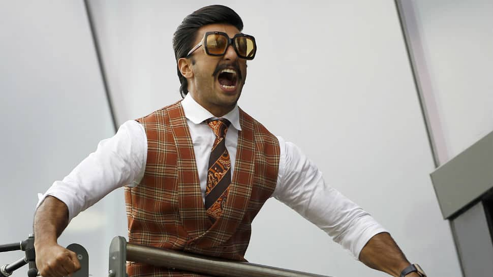 Ranveer Singh&#039;s World Cup antics has social media in ruptures