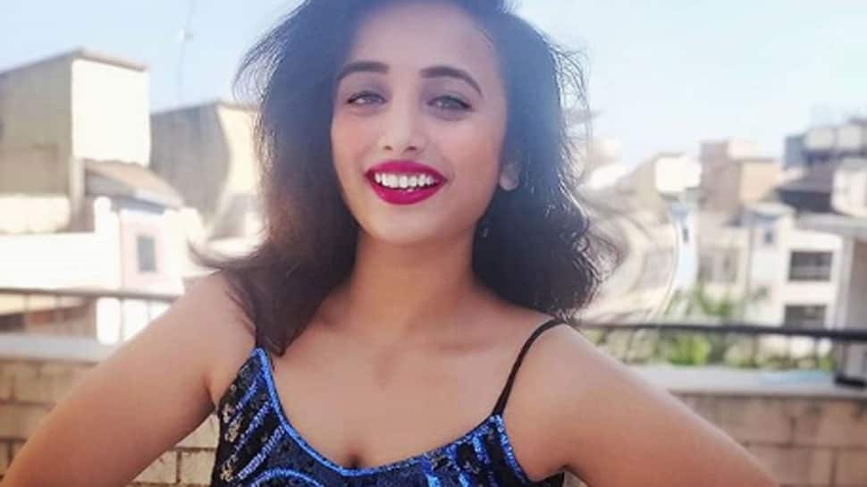 Rani Chatterjee raises temperature in her throwback pool video—Watch