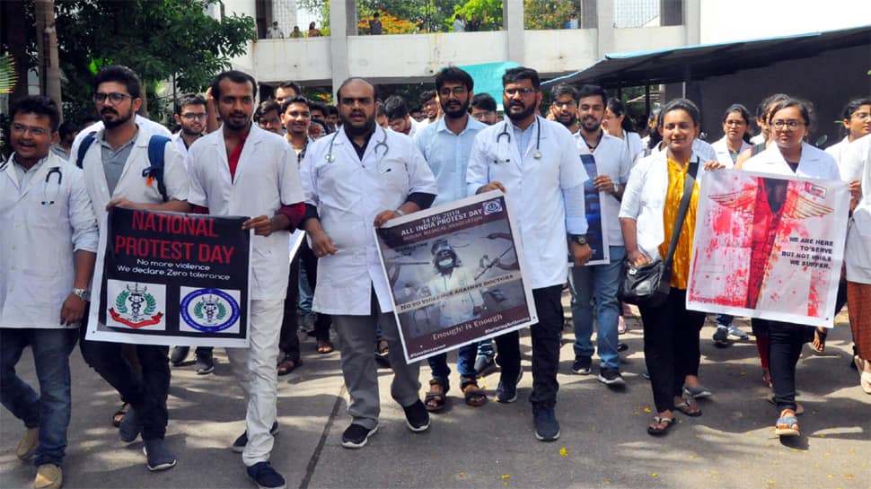 Live updates: Junior doctors call-off week-long strike; to resume work Tuesday morning