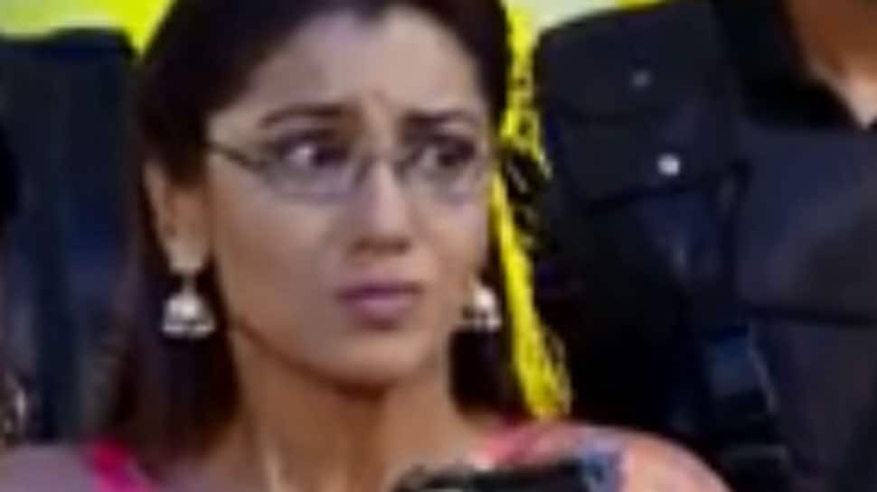 Kumkum Bhagya June 18, 2019 episode preview: Pragya tries to kill the CM, Abhi stops her